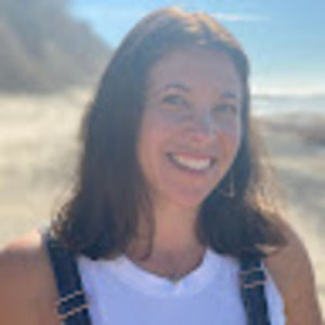 Meet your Posher, Maya